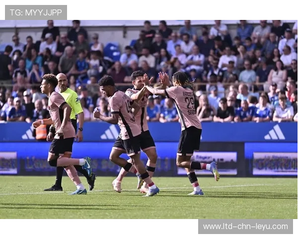 欧冠小组赛精彩对决，阿森纳与巴黎的比赛成为焦点，阿森纳vs巴黎